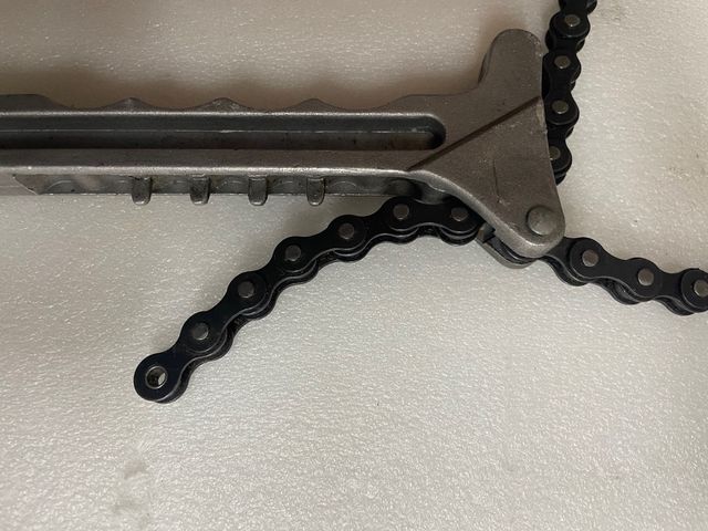 Llave de cadena multiusos