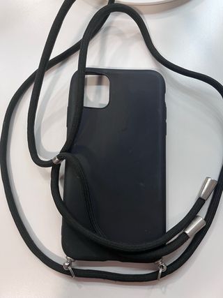 Funda iPhone 11 con Cuerda Negra