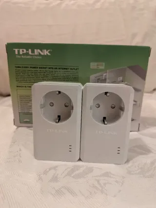 Adaptador PLC TP-Link AV500 con Enchufe