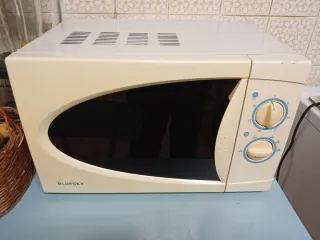 Microondas Bluesky Blanco