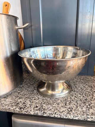 Olla grande acero inoxidable con tapa, con regalo.