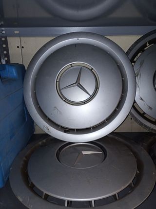 Tapacubos mercedes bentz