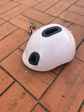 Casco infantil rosa Btwin