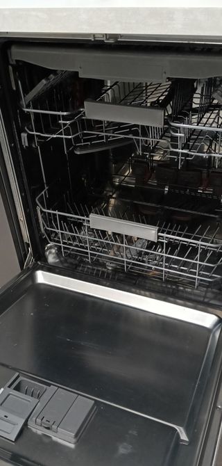 Cucina grigia in legno - 2 anni