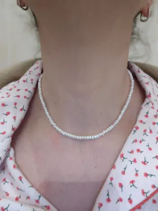 Collar Perlas Naturales Cierre Dorado