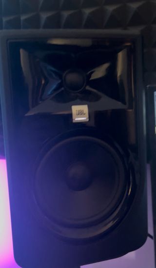 Monitores Estudio JBL 305P MKII + Soportes