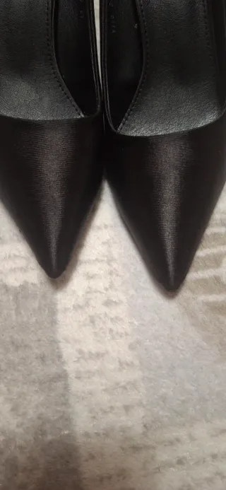 Décolleté nere effetto satin tg. 37