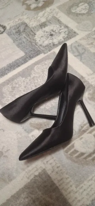 Décolleté nere effetto satin tg. 37