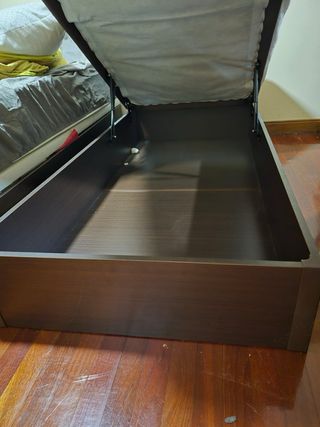 Canapé abatible marrón