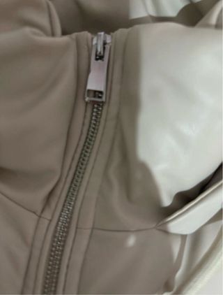 Chaqueta acolchada polipiel Zara Beige