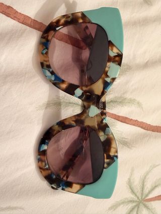 Gafas de sol multicolor y turquesa