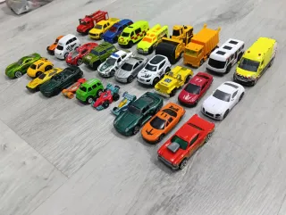 Lote 30 coches de juguete variados