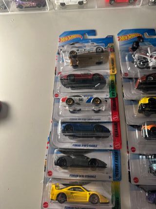 MEGA PAK HOT WHEELS 12 COCHES.