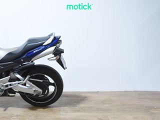 SUZUKI GSR 600 (A)