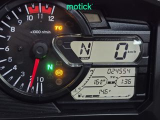 SUZUKI V STROM 650 XT (TOP CASE)