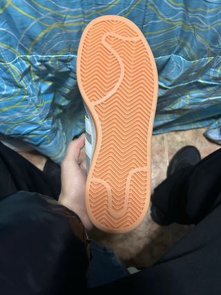 Campus Grises Talla 42 (Hombre)