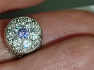 Charm fiore zirconi luminosi viola