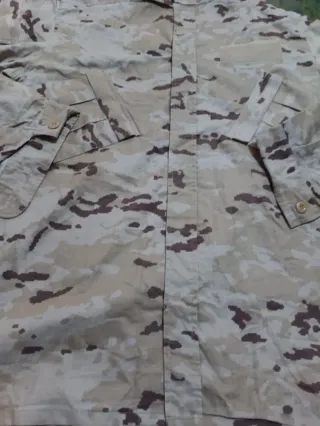 Uniforme 4L arido (color pixelado)