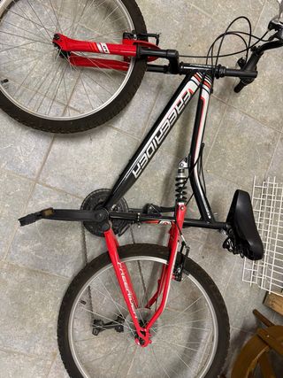Bicicleta FreeRider 24 Negra y Roja