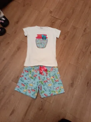 Pijama niña camiseta y pantalón corto