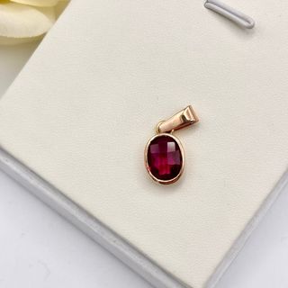 Colgante Oro 18kt con gema Roja