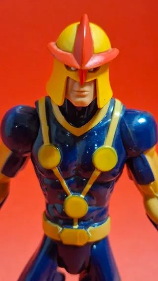Figura Marvel Nova