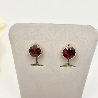 Pendientes de oro 18kt con piedra roja