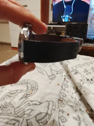 Reloj Lotus Negro y Plateado