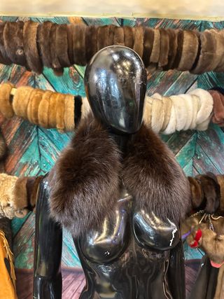 Collo di pelliccia marrone