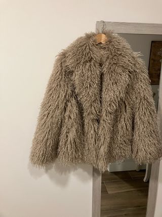 Chaquetón pelo beige talla única