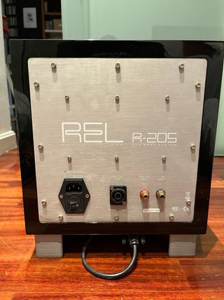 Subwoofer REL Acoustics R-205 | Sellado | Hi-Fi |