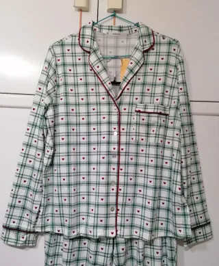 Pijama Women'Secret cuadros verdes y corazones