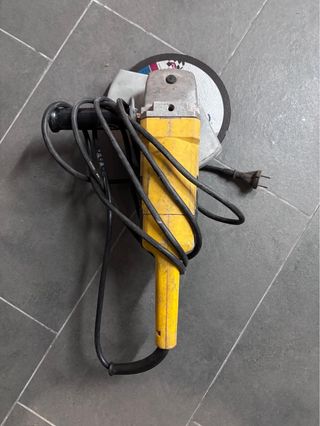 Amoladora DeWalt DW490 QS