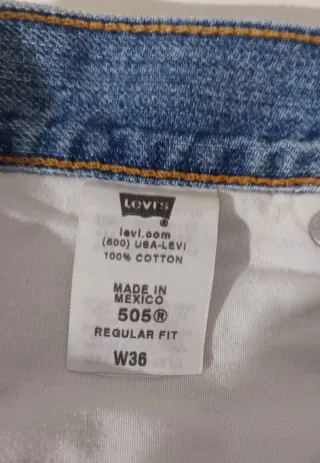 Bermuda tejana Levi's W36