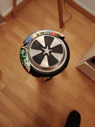 Hoverboard eléctrico con diseño comico