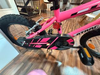 Bicicleta Niña Rosa Atractor