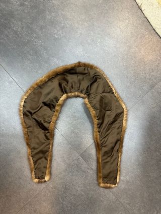 Collo di pelliccia marrone