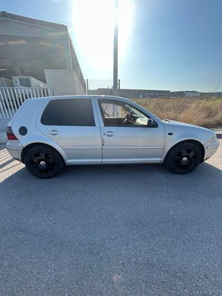 Volkswagen Golf 2000