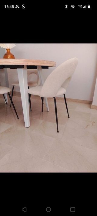 4 Sillas Comedor Tapizadas Blanco Patas Metal