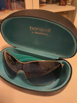 Gafas de sol Bonardi con ribete plateado