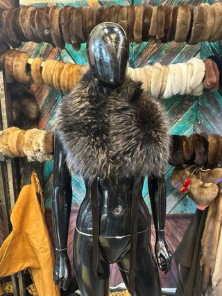 Collo di pelliccia marrone