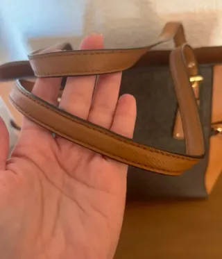 Bolso Michael Kors Voyager, no negociable!