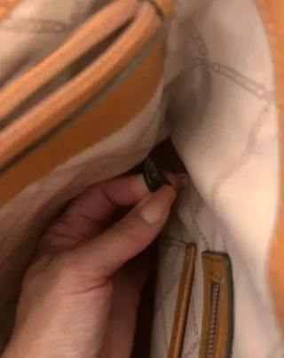 Bolso Michael Kors Voyager, no negociable!