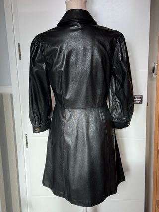 Vestido efecto piel negro “Who What Wear”