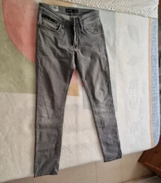 Pantalón vaquero gris hombre
