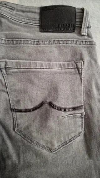 Pantalón vaquero gris hombre