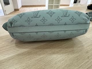 Louis Vuitton Bolso Azul Perforado