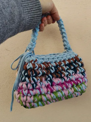 Borsetta fettuccia ad uncinetto