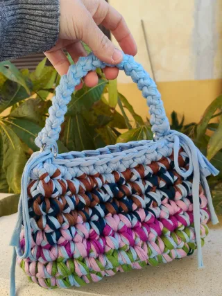 Borsetta fettuccia ad uncinetto