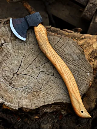 Hacha Bushcraft Acero Carbono Artesanal